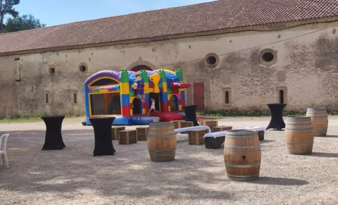 Location de tonneaux avec ou sans plateaux à Béziers et alentours, Béziers, MATPROSEC